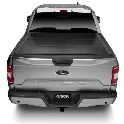 Undercover - Tapa Plegable Gator de 5' para Colorado / Canyon 23-24 Dob Cab