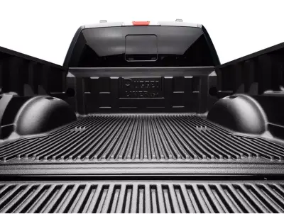 Rugged Liner  - Bedliner Rugged Liner Bajo Riel de 5' 7 Para Ram 1500 New Body 19-24 Crew Cab - Image 7